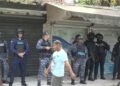 Fuerte despliegue policial custodia el velatorio de Los Mellos en Santo Domingo Este entre denuncias de familiares