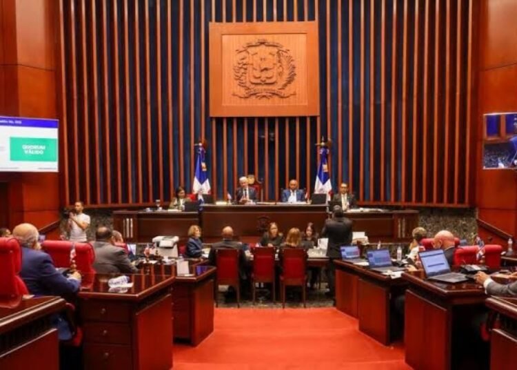 Senado recibe anteproyecto de ordenamiento territorial para impulsar desarrollo sostenible