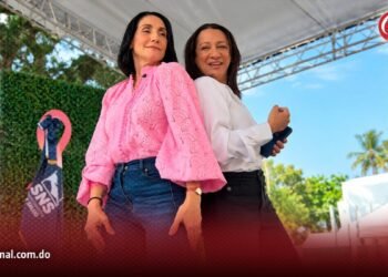 Raquel Arbaje se suma al trend Dame Hombro y causa furor en las redes sociales