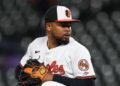Notifican a la MLB sobre graves denuncias de violencia de género contra el lanzador Yaramil Hiraldo