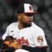 Notifican a la MLB sobre graves denuncias de violencia de género contra el lanzador Yaramil Hiraldo