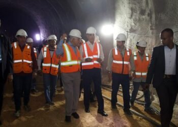 Luis Abinader supervisa la construcción del túnel pluvial en la avenida Luperón financiado por Aerodom