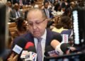 Magin Diaz defiende subsidios a los combustibles para frenar alzas internacionales