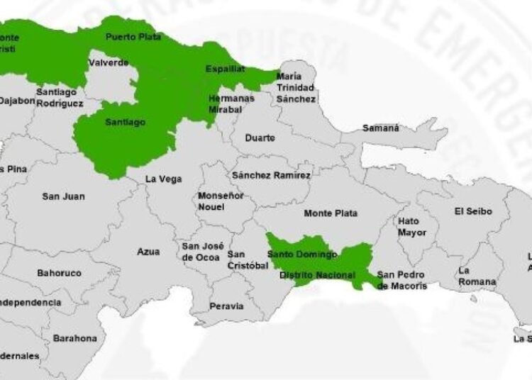 COE reduce niveles de alerta y mantiene cinco provincias en verde por lluvias