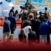 La reina Letizia sufre una inesperada caída al salir de un barco en Llanes