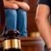 Condenan a dos años de cárcel a hombre que golpeó brutalmente a su hija de 10 años en Valverde