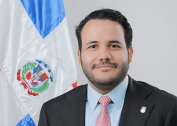 Diputado Rogelio Alfonso Genao renuncia al PRSC tras 37 años y acusa al liderazgo de tibieza