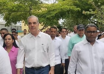 Abinader refuerza la frontera sur con batallones y artillería tras crisis en Haití y anuncia nueva llamada con Bukele