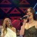 Karen Yapoort sorprende en Divertido con Jochy cantando música cristiana