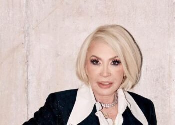 Laura Bozzo está en UCI y piden oraciones por su salud