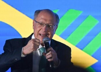 Vicepresidente de Brasil destroza las acusaciones de fraude electoral de Donald Trump