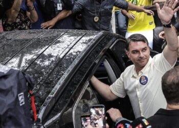 Brasil cancela los pasaportes de Flávio Bolsonaro por desobedecer orden judicial