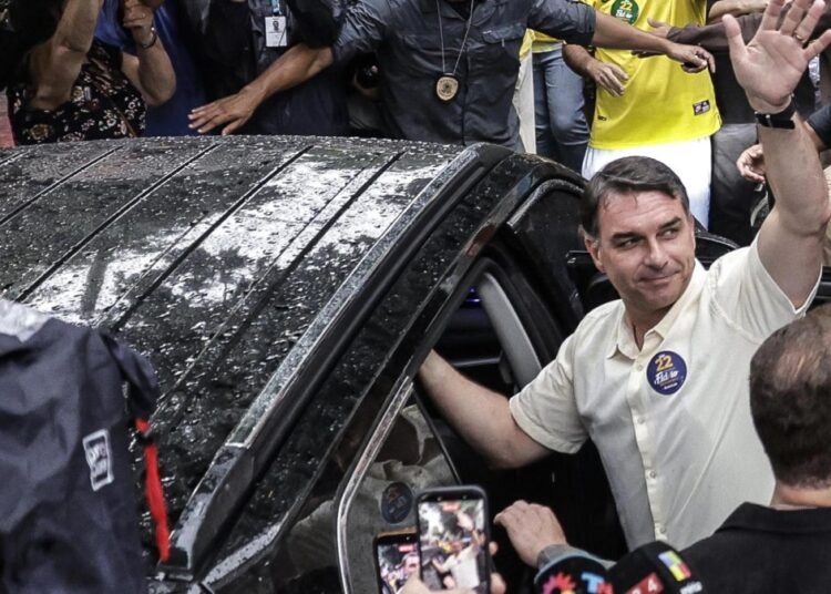 Brasil cancela los pasaportes de Flávio Bolsonaro por desobedecer orden judicial