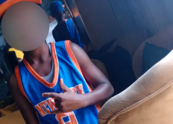 Adolescente de 13 años lucha por su vida tras ataque de su padrastro en Villa Mella
