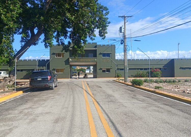 Reservas militares y policiales listas para defender la frontera ante amenaza de bandas