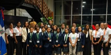 Perfecto Labs revoluciona la educacion tecnologica y expone proyectos estudiantiles