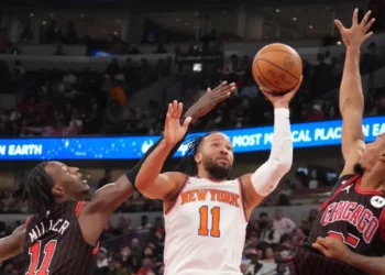 Jalen Brunson y Karl-Anthony Towns guían el triunfo de los Knicks sobre los Bulls