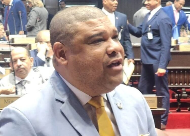 Diputado Ramón Raposo denuncia cierre de 60 bibliotecas públicas convertidas en funerarias