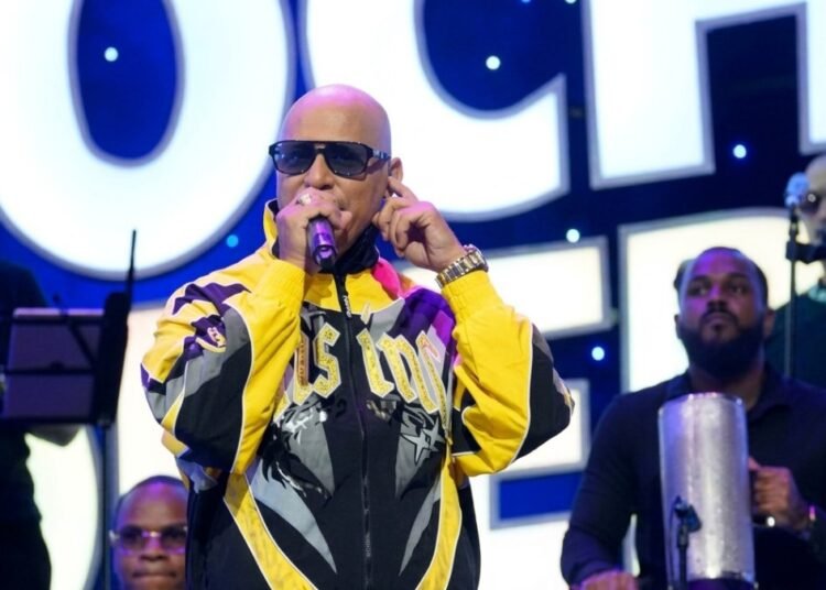 El Rey Tulile regresa y busca recuperar su trono en el merengue de calle con el lanzamiento de Desahogo