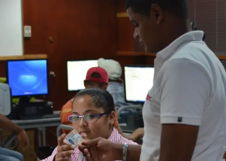 JCE anuncia cambios clave en el horario de diez centros de cedulación