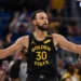 Stephen Curry brilla con 31 puntos y los Warriors aplastan a los Lakers de Luka Doncic