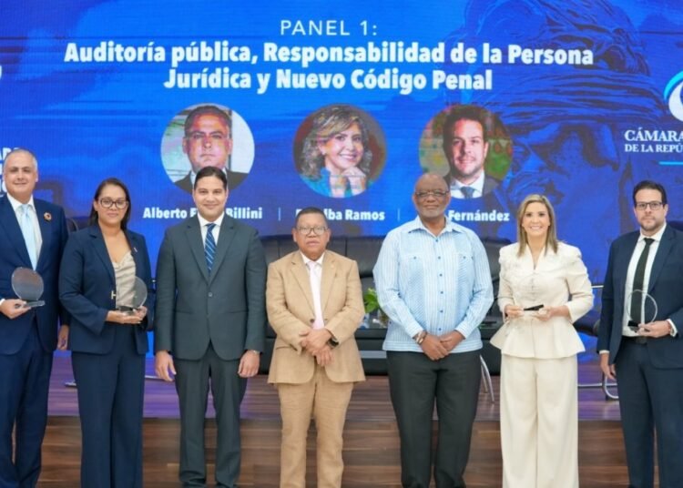 Juristas revelan la clave definitiva para frenar la corrupcion estatal en Republica Dominicana