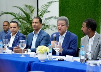 Leonel Fernández acusa al Gobierno de demagogia y mala gestión con el arroz