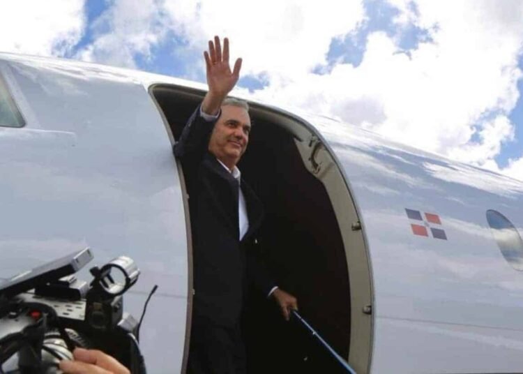 El presidente Luis Abinader viaja a Roma para reunirse con el papa León XIV y participar en el Foro Mundial de la Alimentación