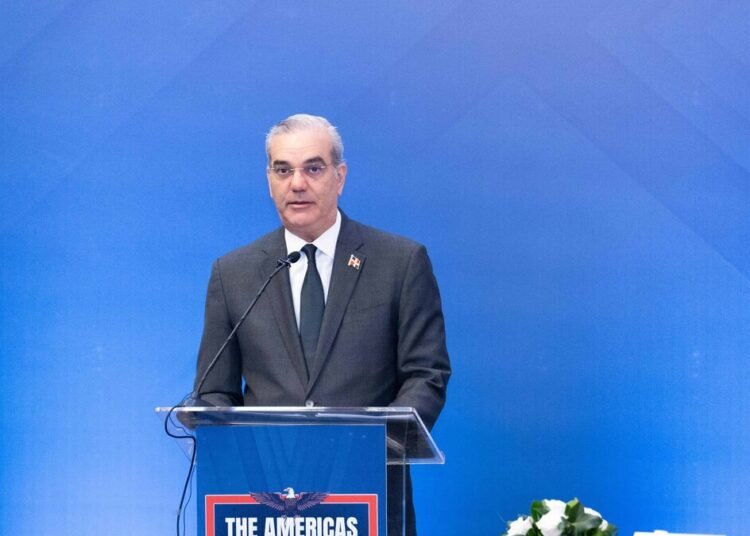 Abinader encabeza cumbre de seguridad de 19 naciones contra carteles y narcotráfico