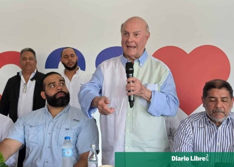 Aspirantes presidenciales del PRM activan estructuras políticas en Santiago de cara a 2028