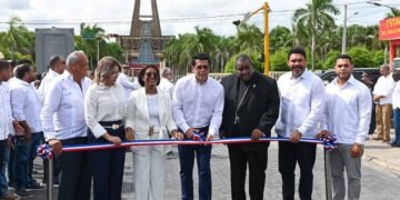 Ministro David Collado inaugura remozamiento exterior de la Basílica de Higüey con millonaria inversión