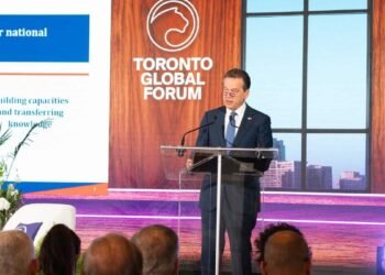 Ministro Bisonó propone en Canadá llevar la relación económica hacia la tecnología y manufactura avanzada