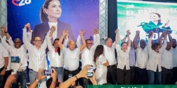 Carolina Mejía juramenta comando de campaña en la circunscripción 3 con la mira en 2028