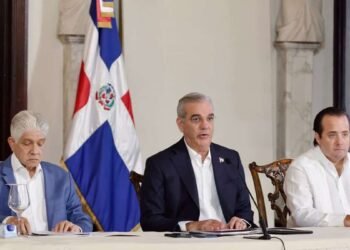 Gobierno revela millonaria inversión en obras viales financiadas por Aerodom