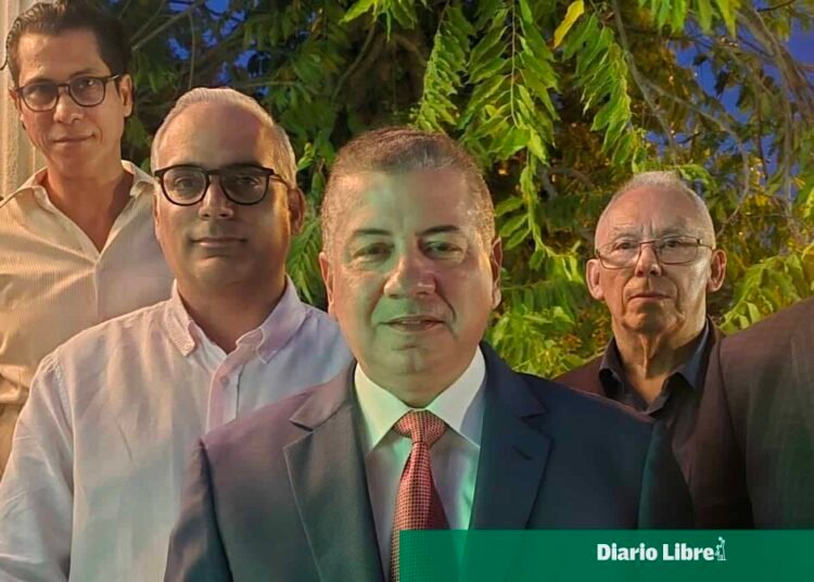 Fuerza del Pueblo presenta ambicioso plan de desarrollo RD 2044 para transformar Santiago