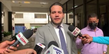 Reforma de seguridad social propone duplicar cotizaciones y elevar pensiones al 70 por ciento