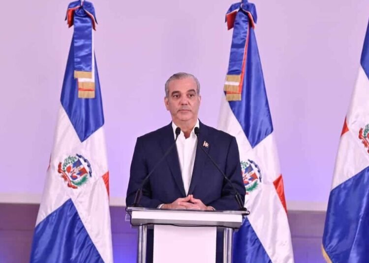 Abinader expresa total solidaridad de República Dominicana con Panamá tras terremoto de magnitud 77