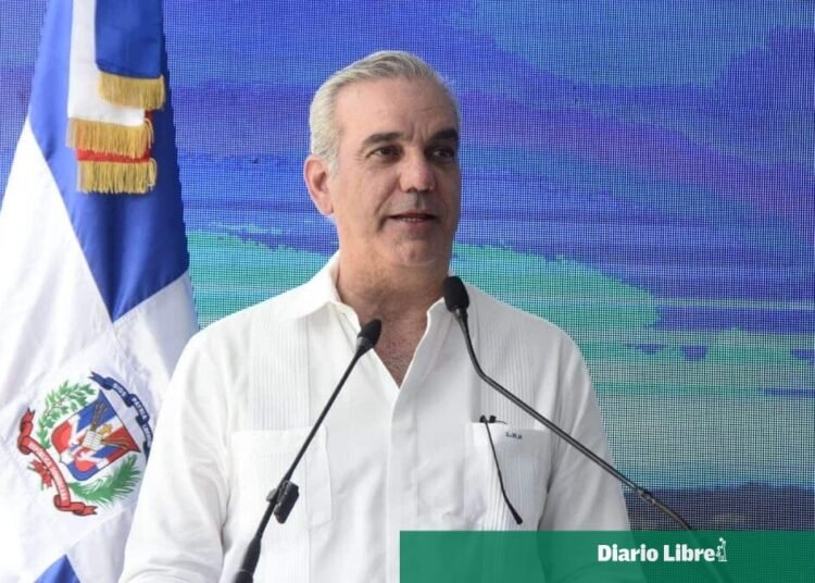 Luis Abinader inaugura esperado puente sobre el río La Leonora en Maimón