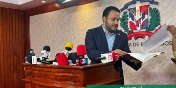 Nuevo proyecto busca elevar pensiones al 70 por ciento y recortar ganancias de las AFP