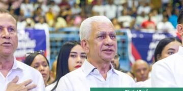 Ricardo de los Santos reafirma contundente apoyo a Carolina Mejía rumbo a la presidencia