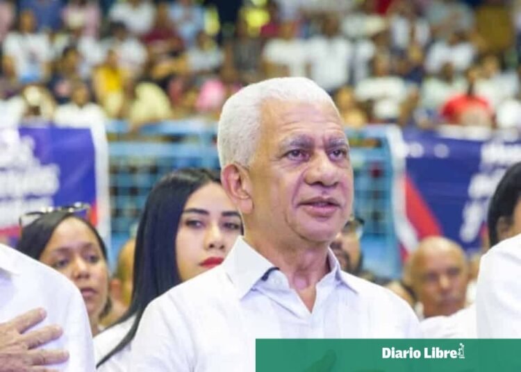 Ricardo de los Santos reafirma contundente apoyo a Carolina Mejía rumbo a la presidencia