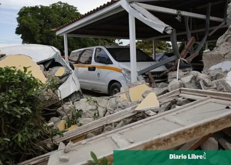 Gobierno dominicano ofrece ayuda a Panamá tras fuerte terremoto pero autoridades descartan daños