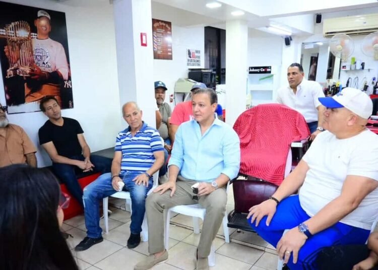 Abel Martinez propone salida de migrantes irregulares desde la transicion presidencial